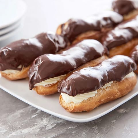 Mini Chocolate Éclairs Delight